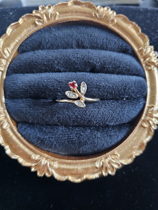 Vintage Avon Ring Size 8 - Picture 2 of 6